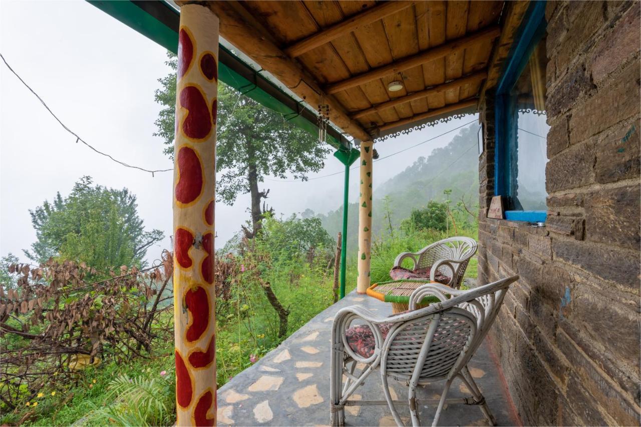 אלמורה Zenoaks Homestay מראה חיצוני תמונה
