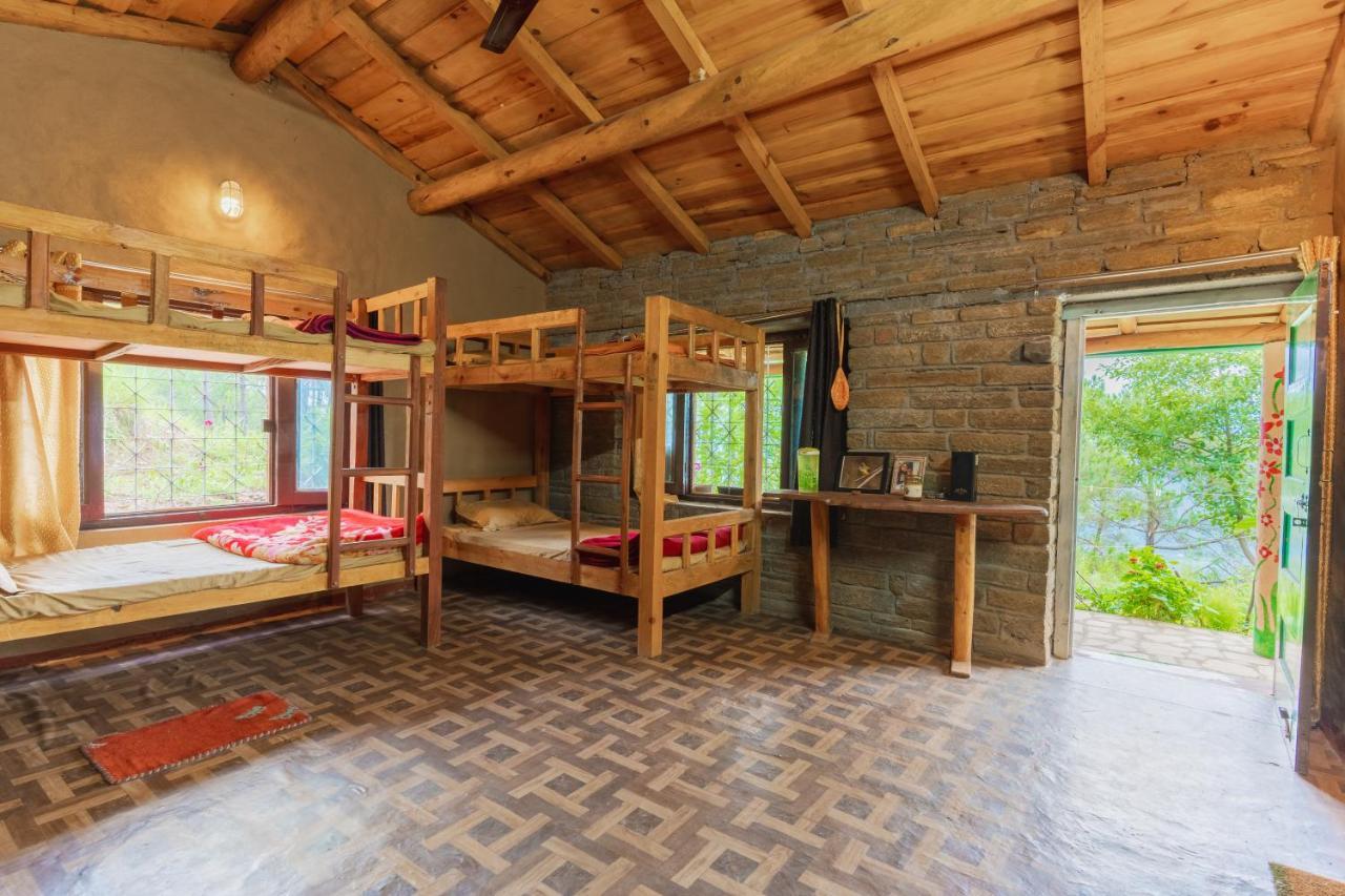 אלמורה Zenoaks Homestay מראה חיצוני תמונה