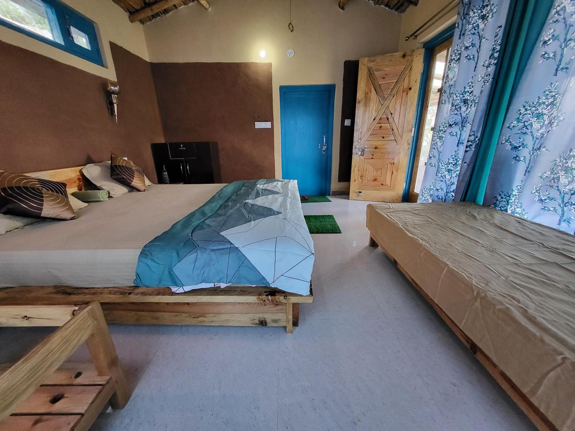אלמורה Zenoaks Homestay מראה חיצוני תמונה