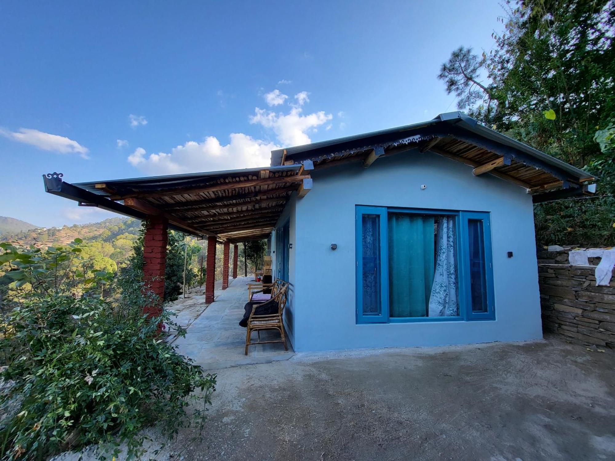 אלמורה Zenoaks Homestay מראה חיצוני תמונה